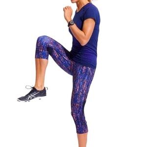 Athleta Legging Womens M Blue Multi Color Reptile Relay Capri Cropped Reflective